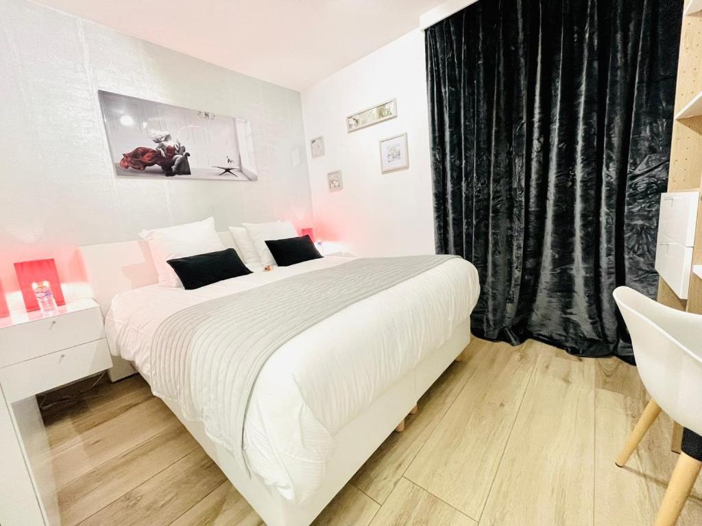 Luxury Suite Koksijde 310 - Adults Only Экстерьер фото